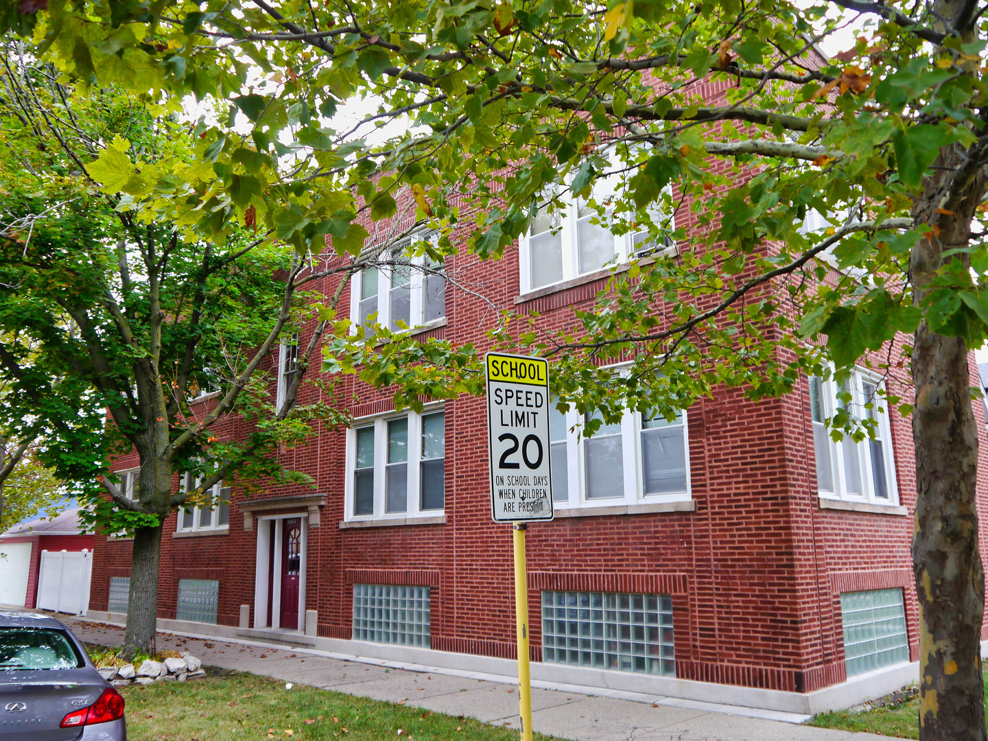 3302 West 58th Street Chicago, IL 60629 - Photo 3 of 23