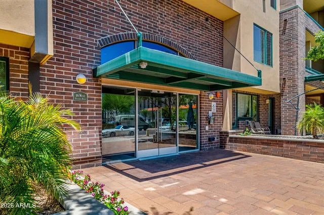 $2,550 | 17 West Vernon Avenue, Unit 615, Phoenix, AZ 85003