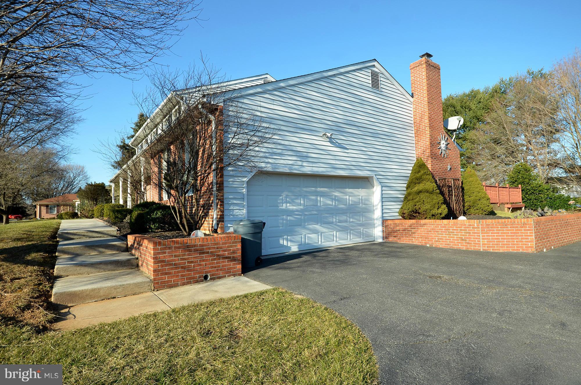 14013 Manor Road Baldwin, MD 21013 - Photo 30 of 30 Garage