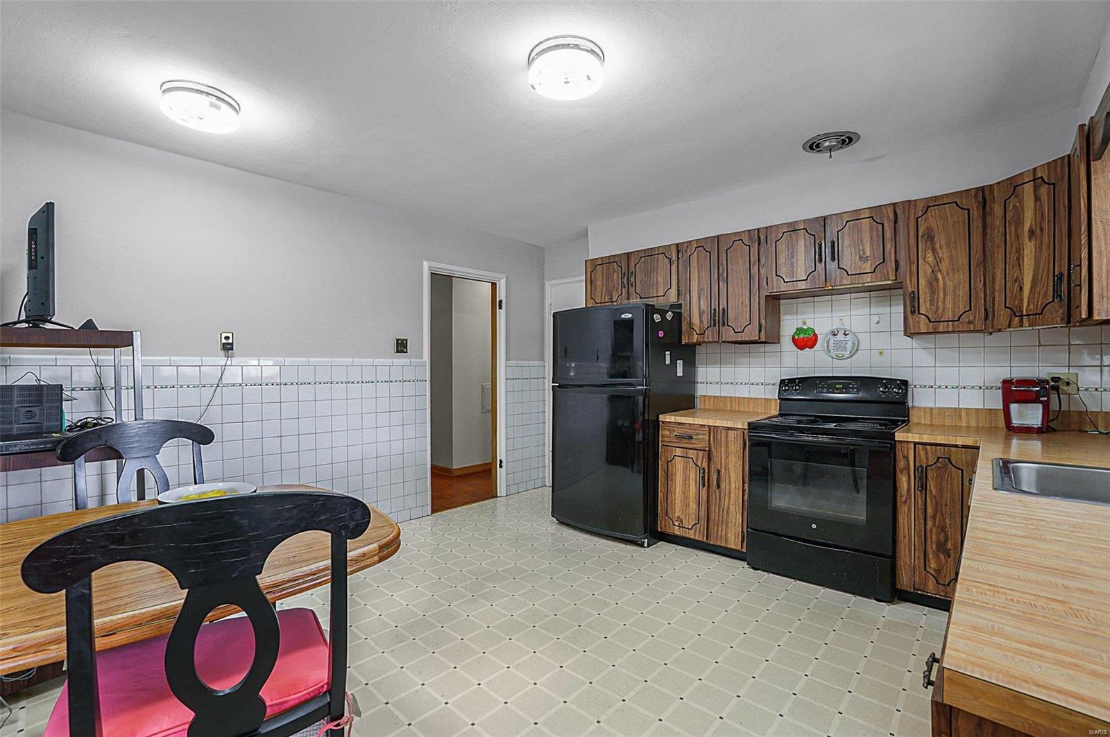 1049 Roth Avenue University City, MO 63130 - Photo 13 of 27 Gallery Image 13