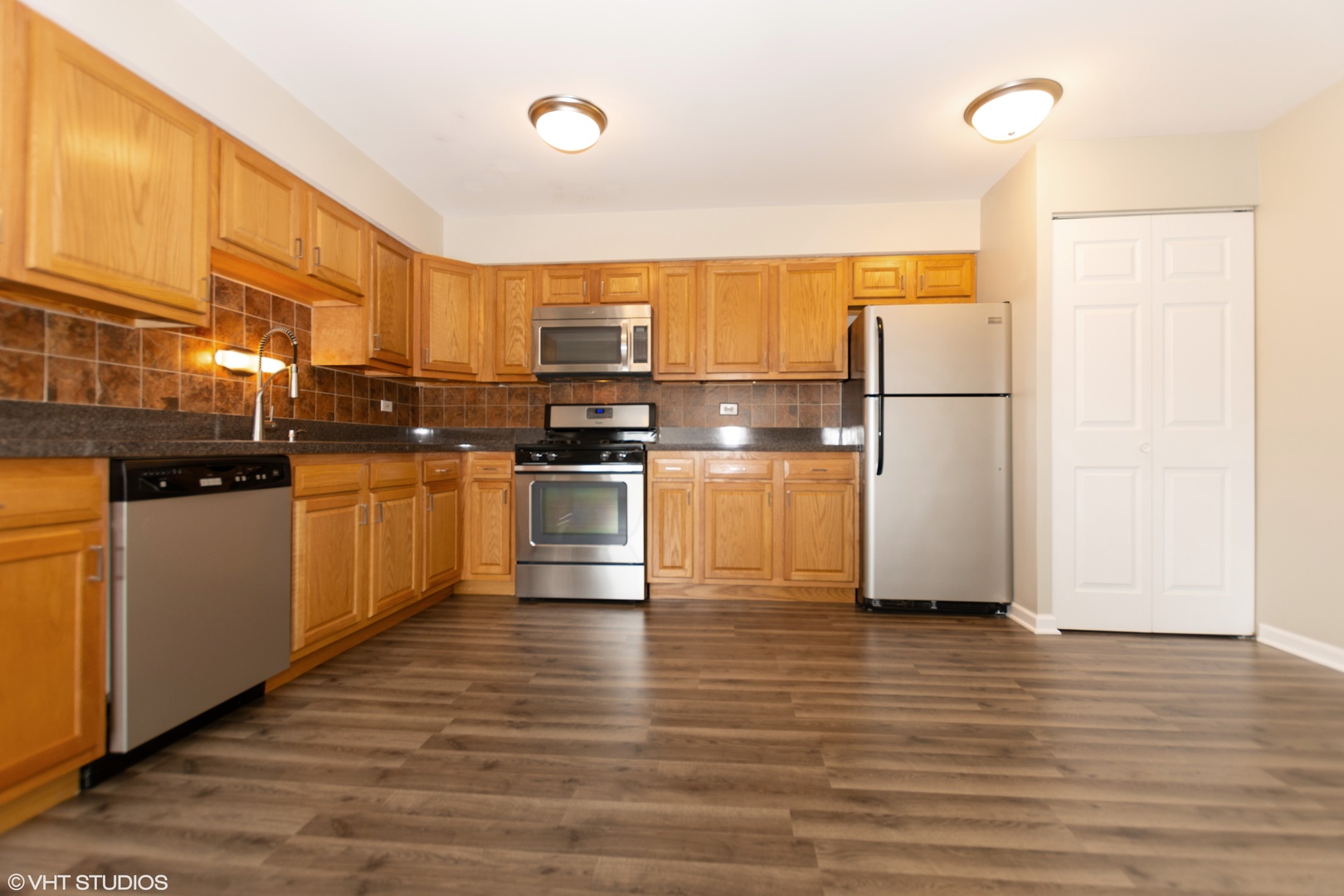 10440 Natoma Avenue, Unit 10 Chicago Ridge, IL 60415 - Photo 2 of 10