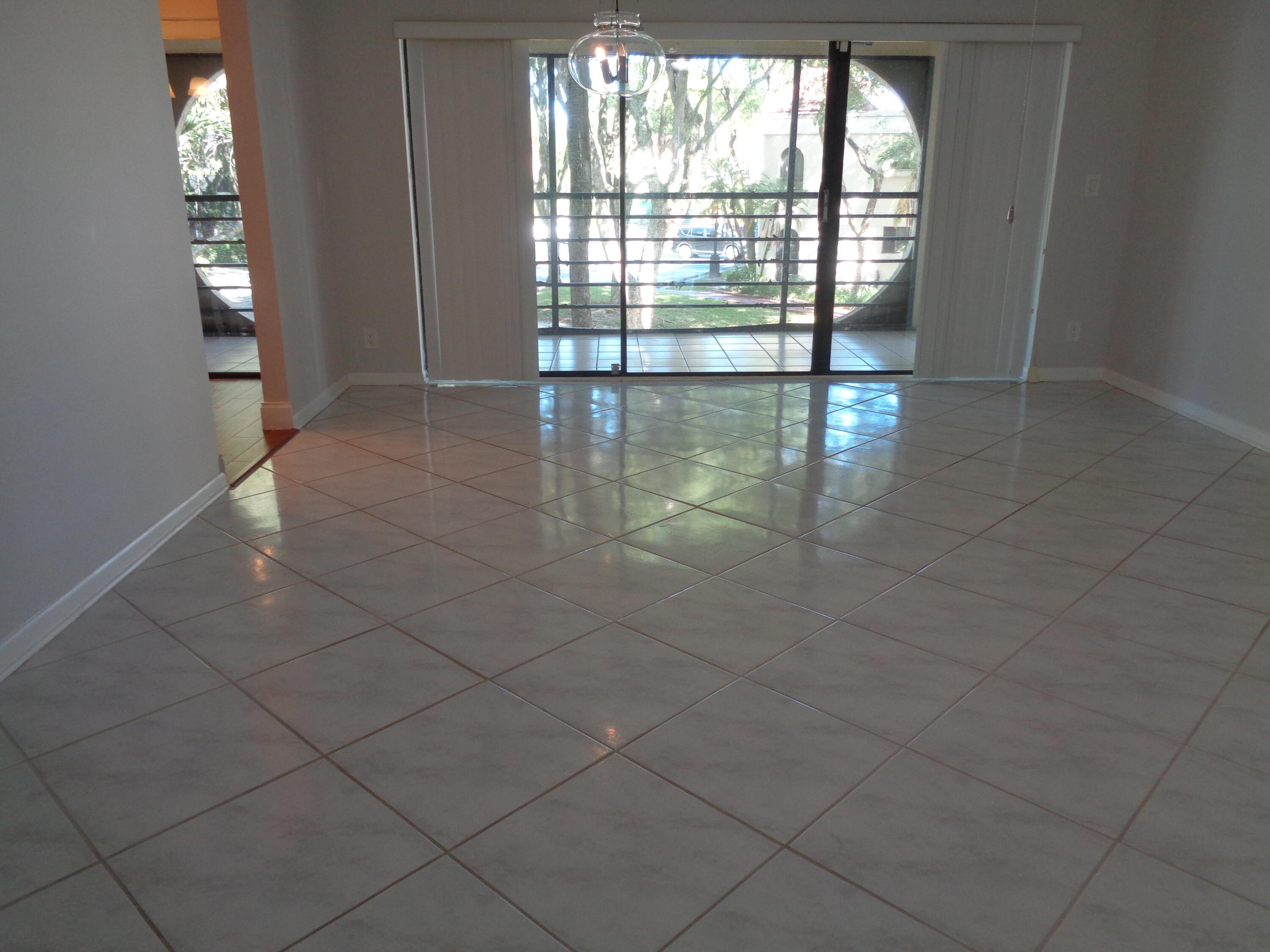 6328 Longboat Lane West, Unit 201 Boca Raton, FL 33433 - Photo 6 of 17 6328 Longboat Living