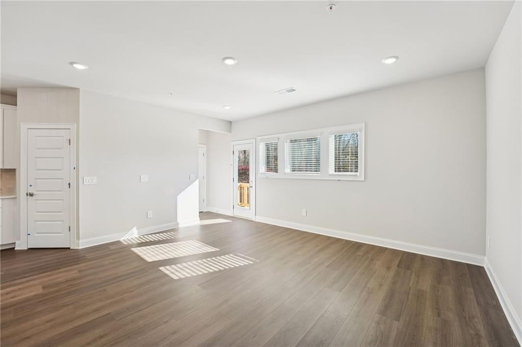 6460 Pinin Place Cumming, GA 30041 - Photo 13 of 54