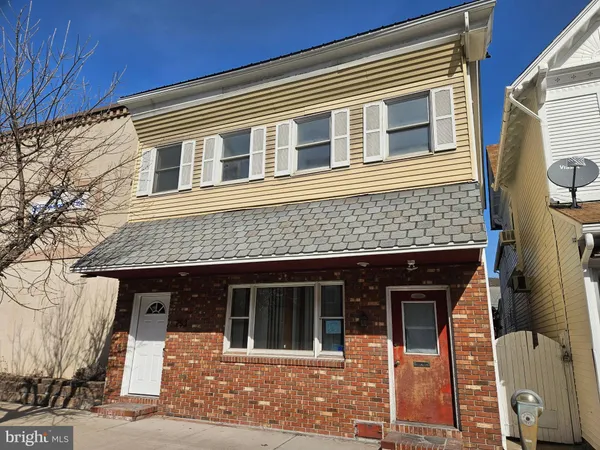 $169,900 | 253 West Broad Street, Tamaqua, PA 18252