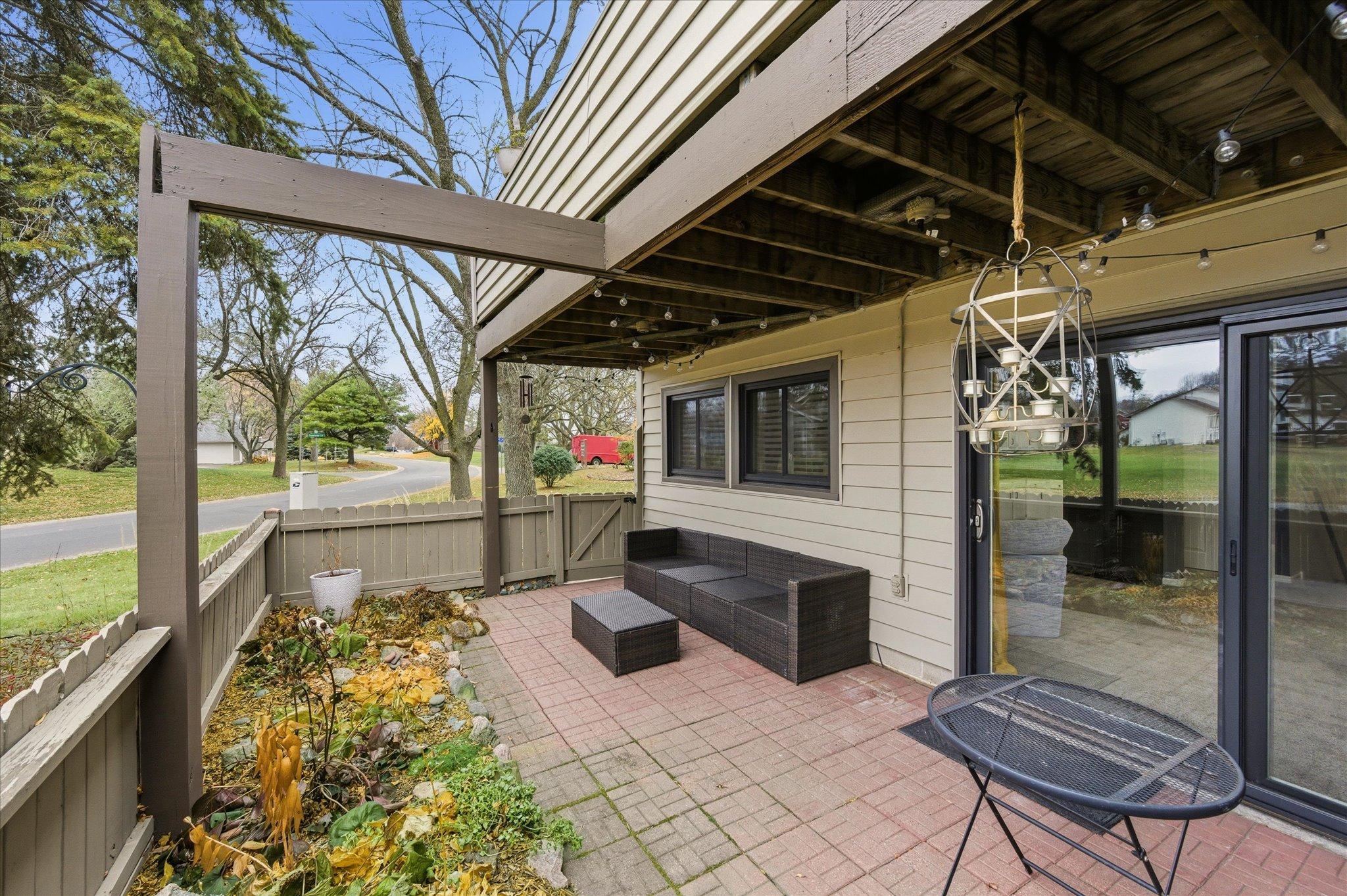 8928 Neill Lake Road, Unit 104 Eden Prairie, MN 55347 - Photo 21 of 39