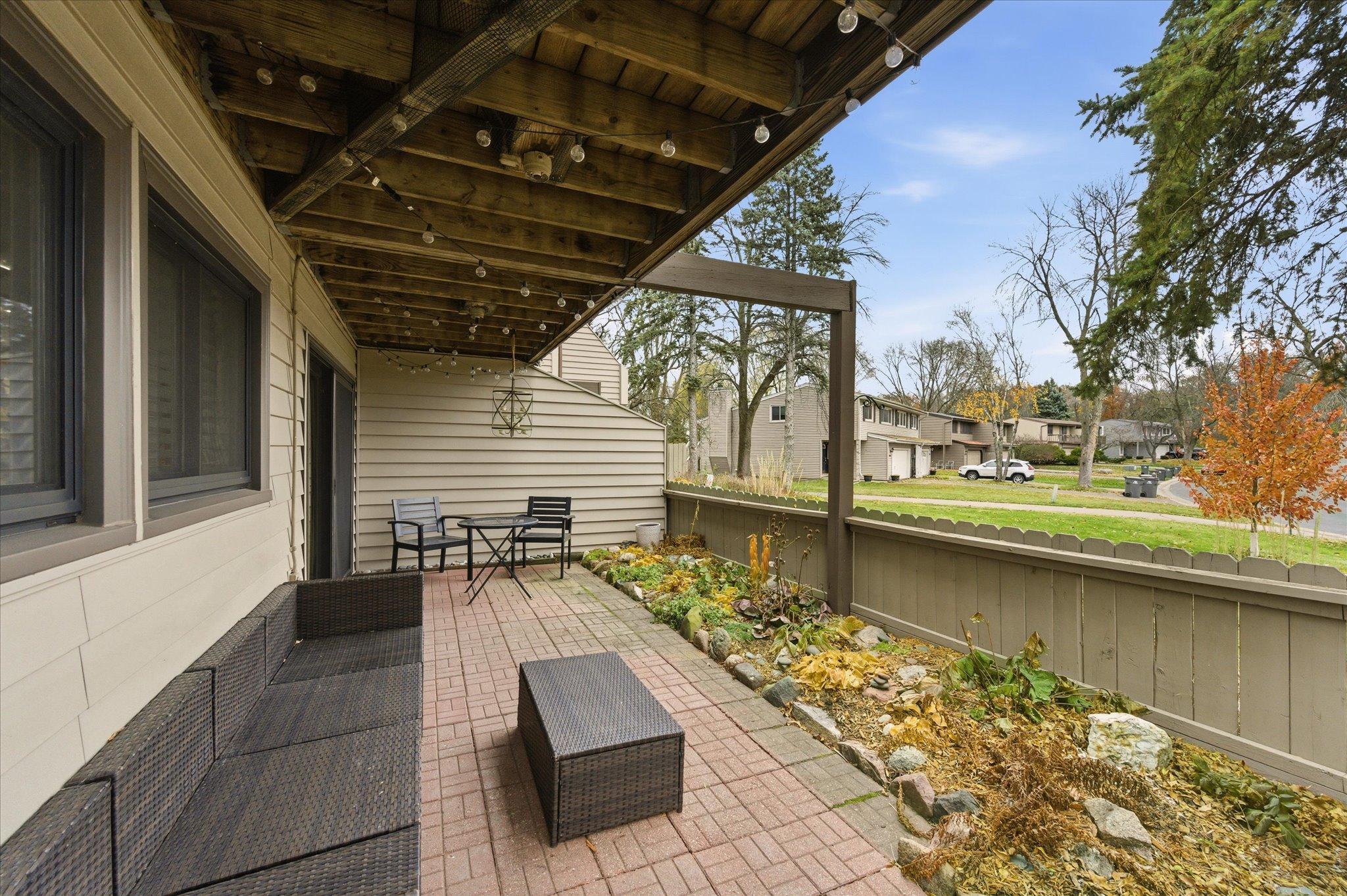 8928 Neill Lake Road, Unit 104 Eden Prairie, MN 55347 - Photo 22 of 39