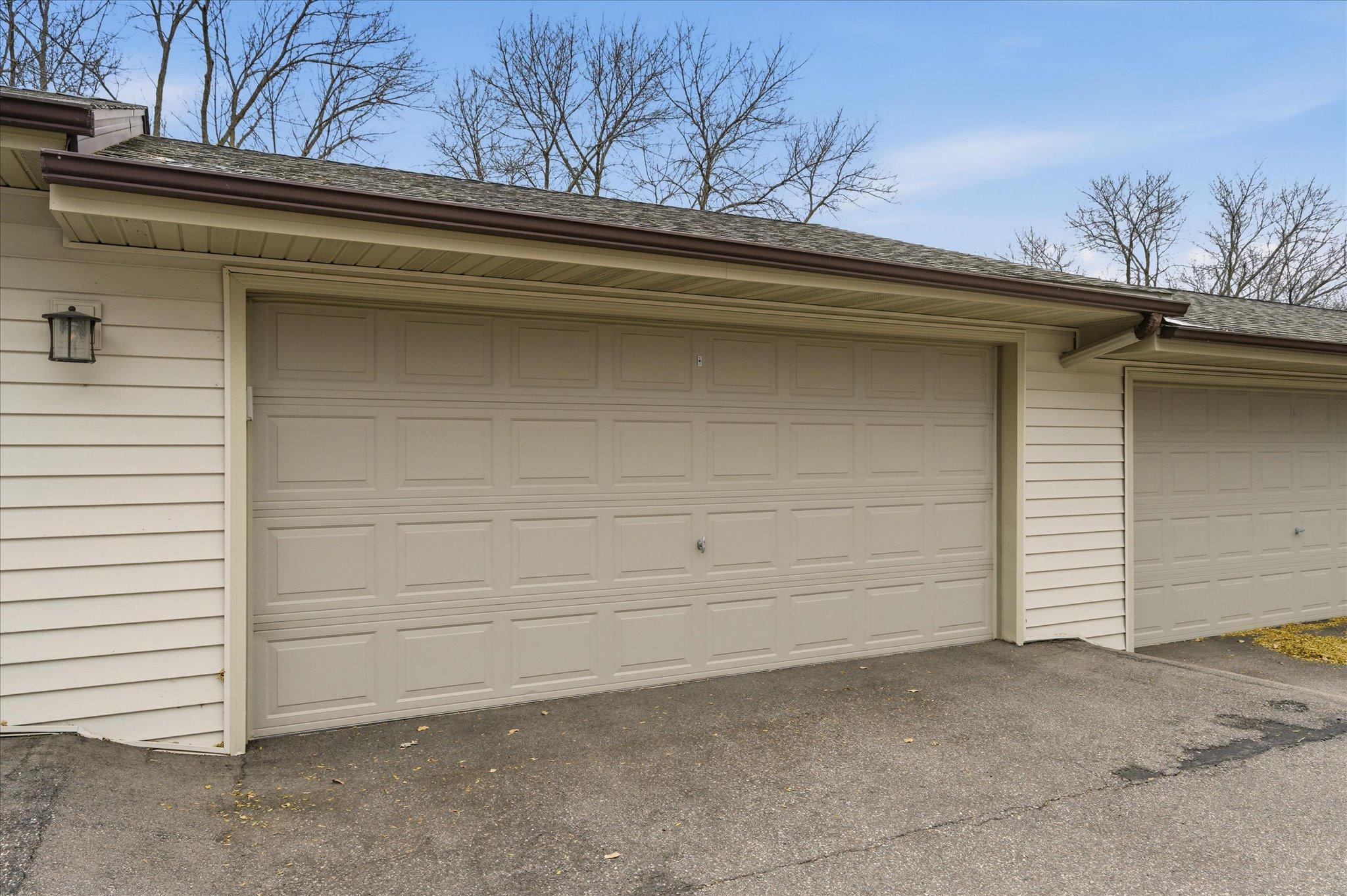 8928 Neill Lake Road, Unit 104 Eden Prairie, MN 55347 - Photo 25 of 39