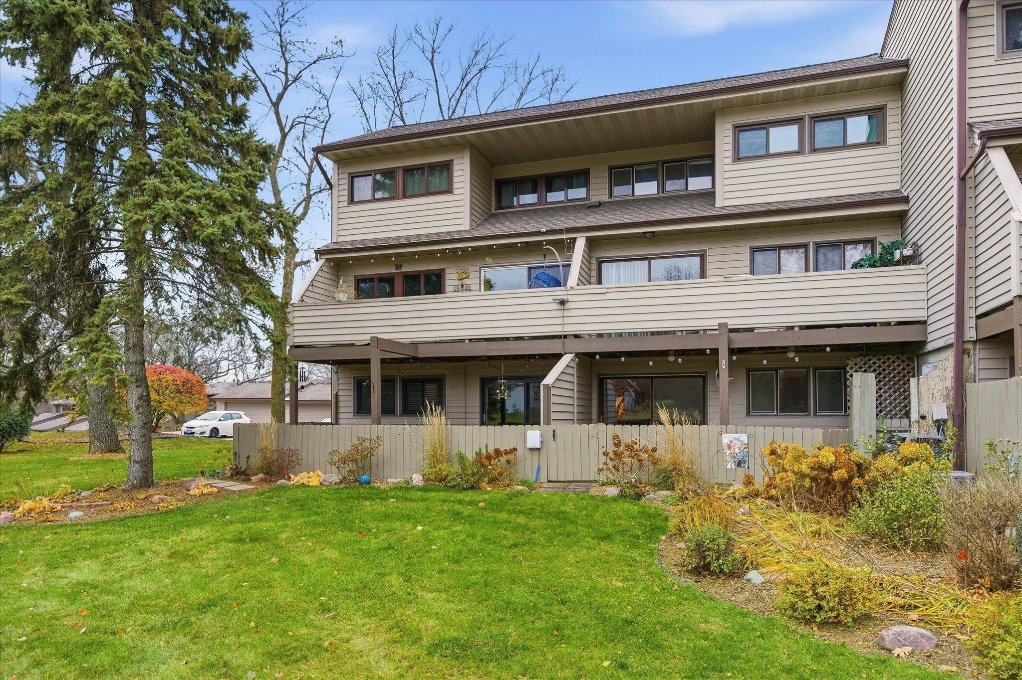 8928 Neill Lake Road, Unit 104 Eden Prairie, MN 55347 - Photo 31 of 39