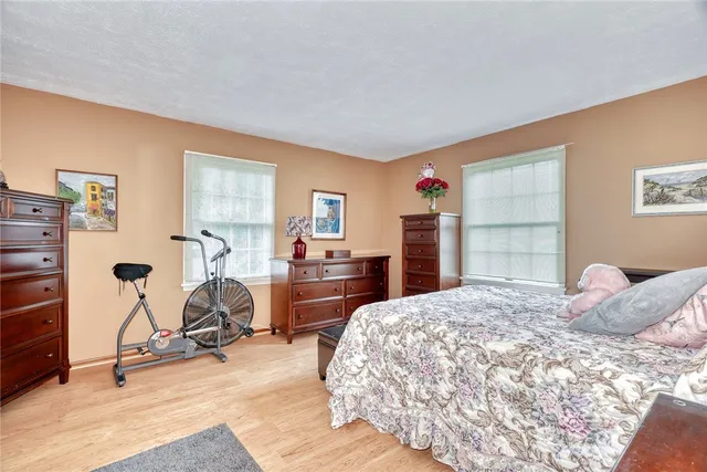 $374,900 | 1076 Bright Stream Way, Webster, NY 14580