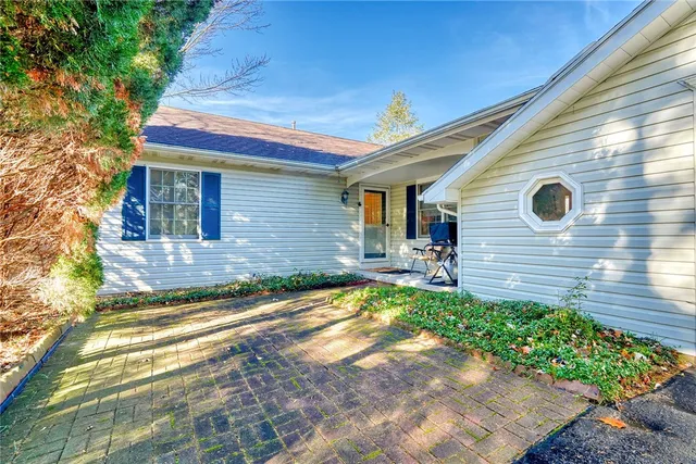 $374,900 | 1076 Bright Stream Way, Webster, NY 14580