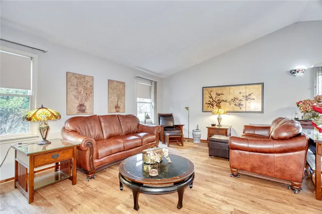 $374,900 | 1076 Bright Stream Way, Webster, NY 14580