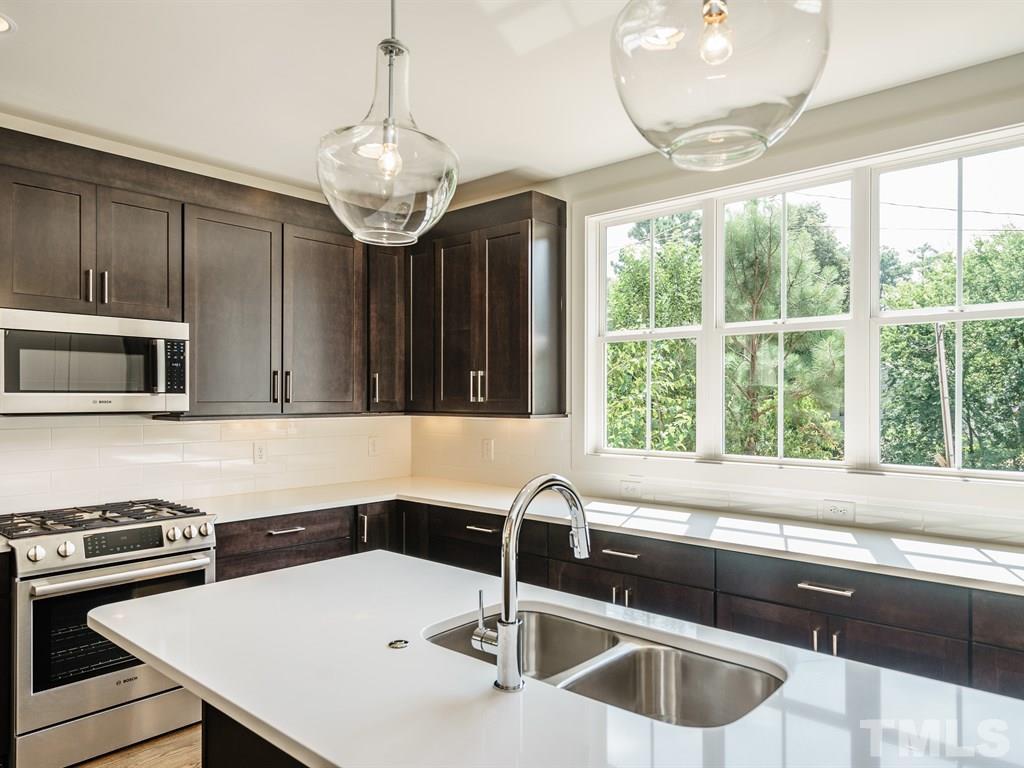 737 Mills Street Raleigh, NC 27608 - Photo 12 of 25
