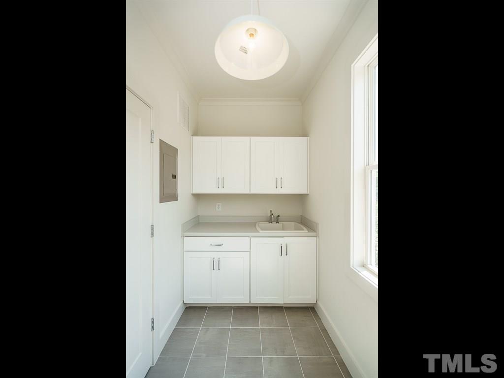 737 Mills Street Raleigh, NC 27608 - Photo 17 of 25