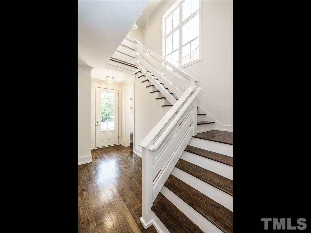 737 Mills Street Raleigh, NC 27608 - Photo 7 of 25