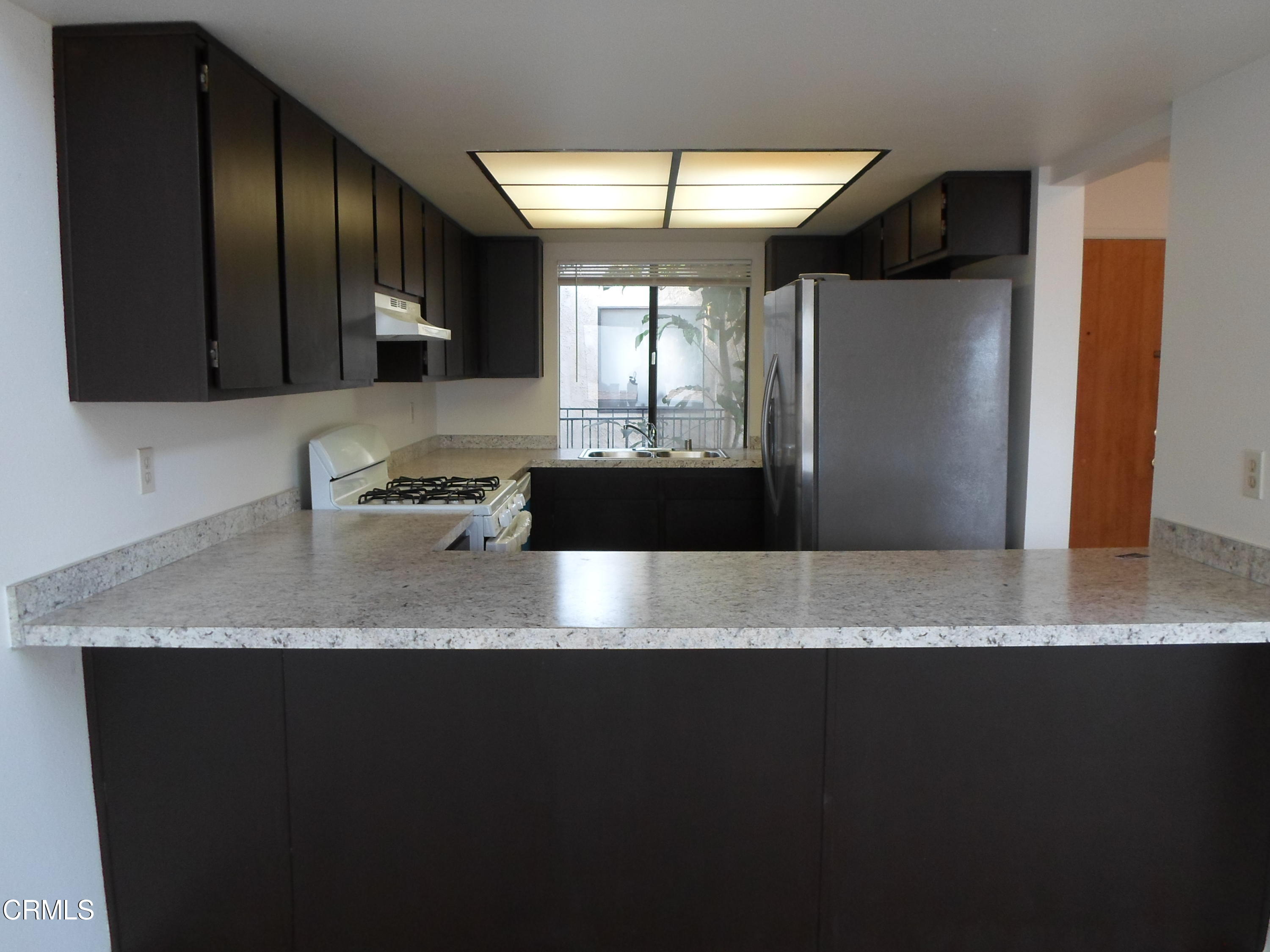 5122 Longfellow Way Oxnard, CA 93033 - Photo 15 of 39 SAM_2088