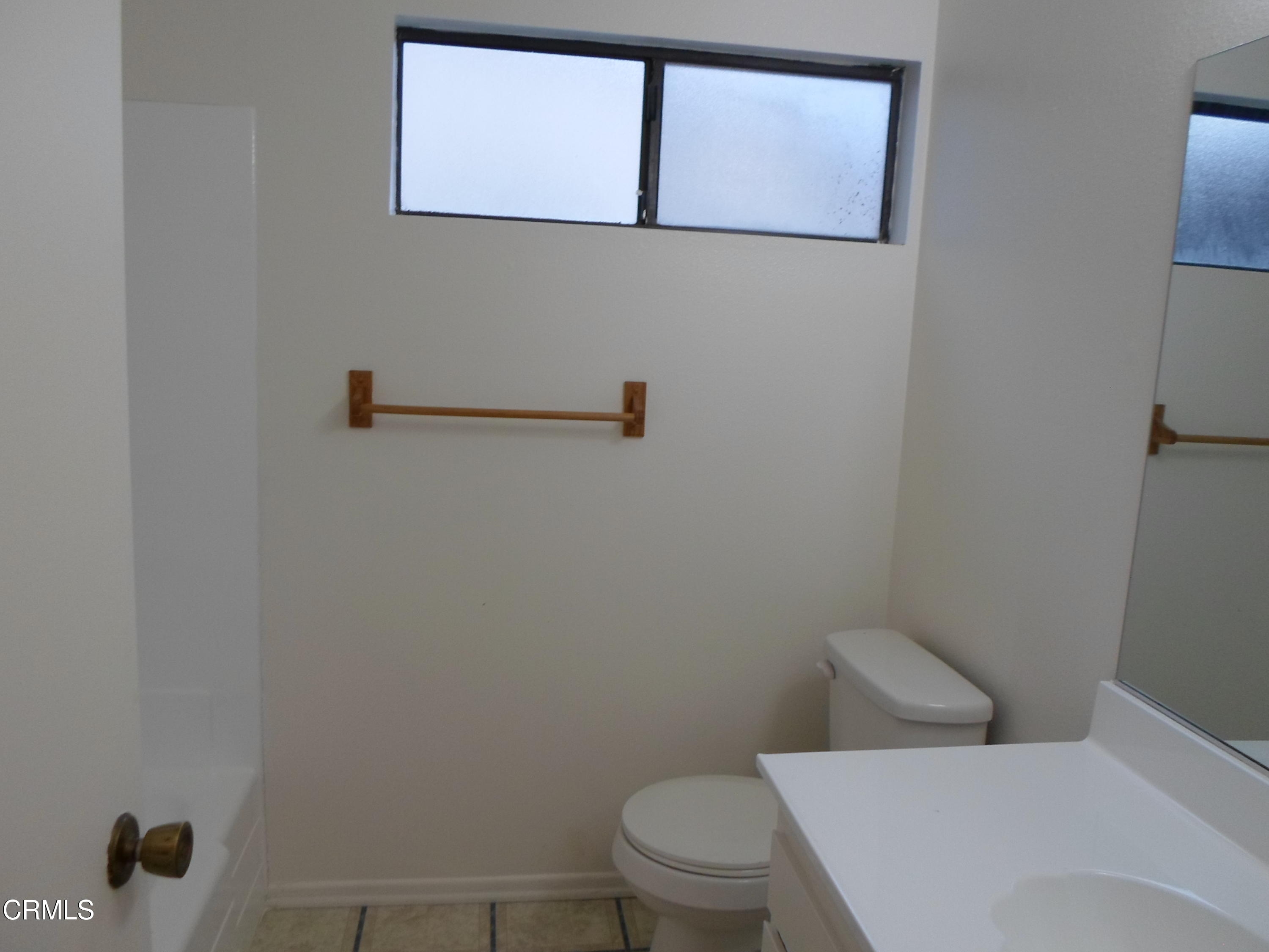 5122 Longfellow Way Oxnard, CA 93033 - Photo 28 of 39 SAM_2128