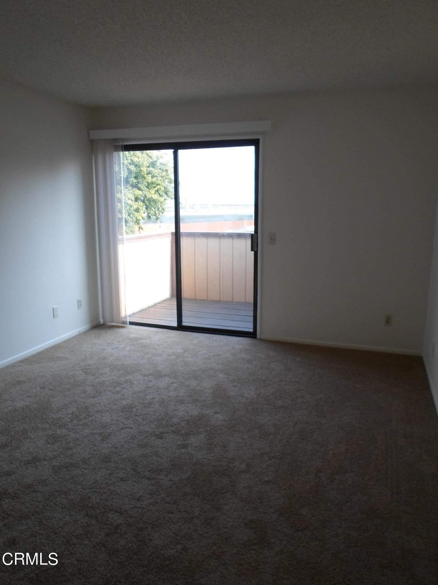 5122 Longfellow Way Oxnard, CA 93033 - Photo 33 of 39 SAM_2101