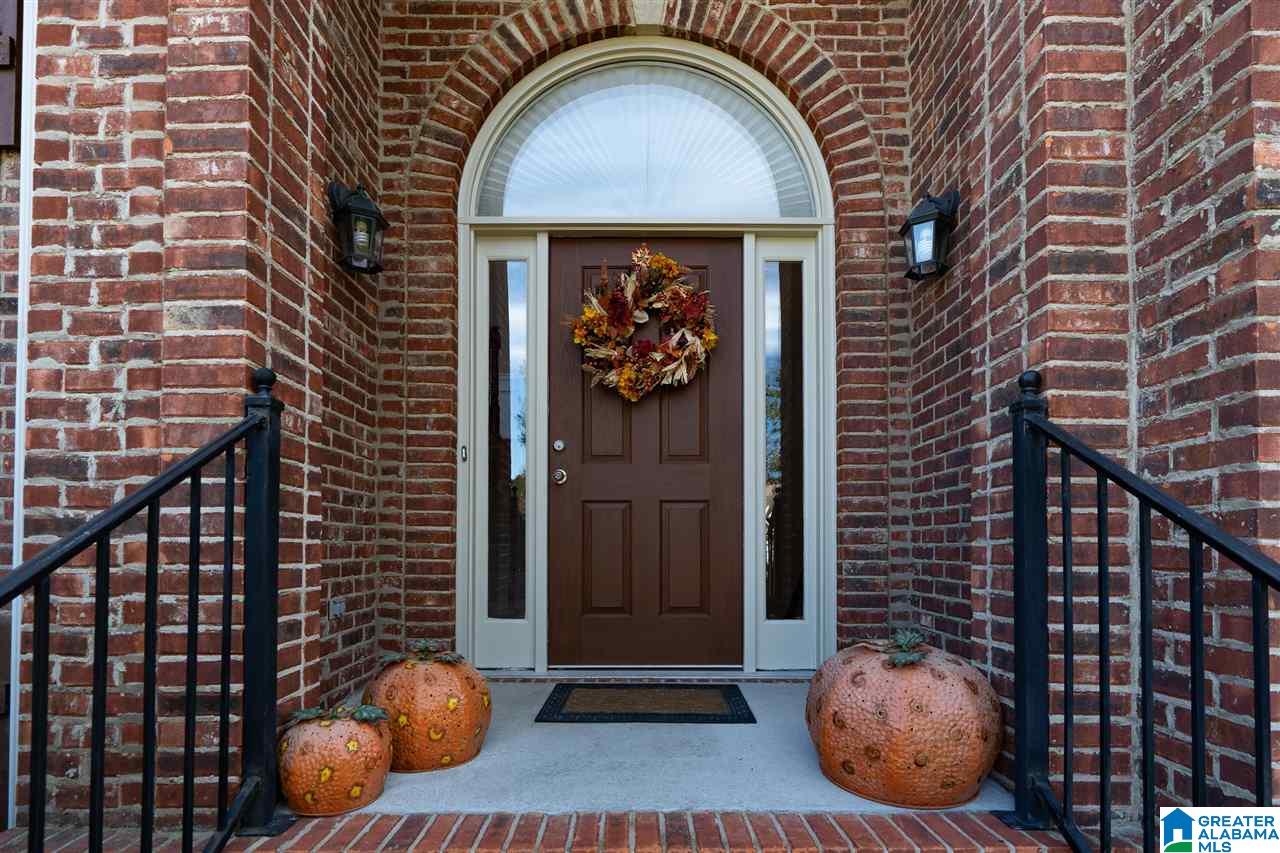672 Wynlake Cove Alabaster, AL 35007 - Photo 3 of 34