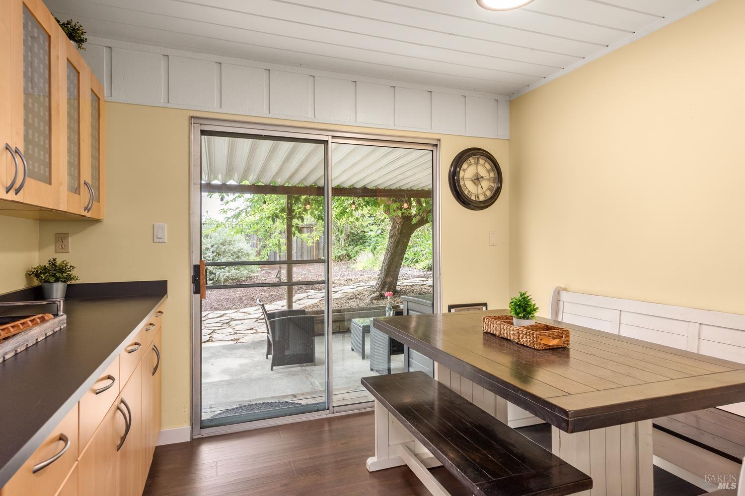 5642 Yerba Buena Road Santa Rosa, CA 95409 - Photo 12 of 34