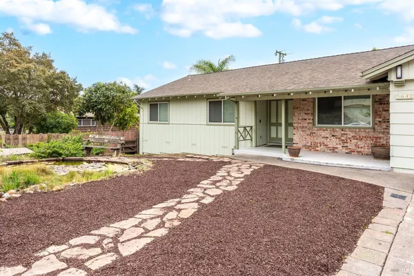 $819,000 | 5642 Yerba Buena Road, Santa Rosa, CA 95409