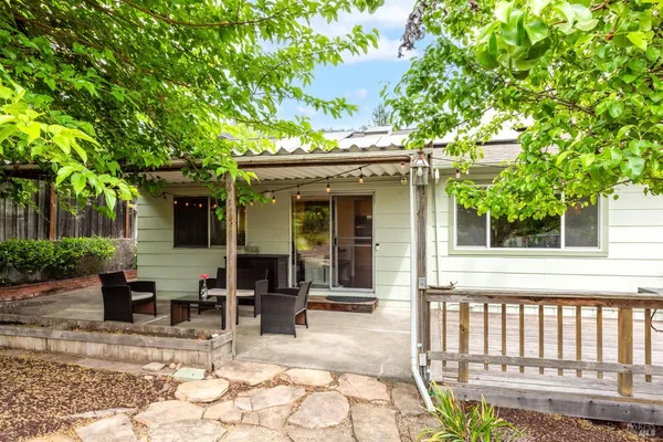 $819,000 | 5642 Yerba Buena Road, Santa Rosa, CA 95409