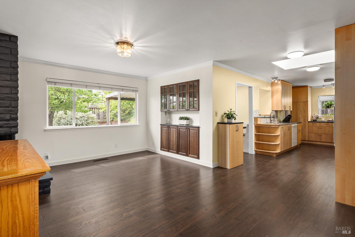 5642 Yerba Buena Road Santa Rosa, CA 95409 - Photo 8 of 34