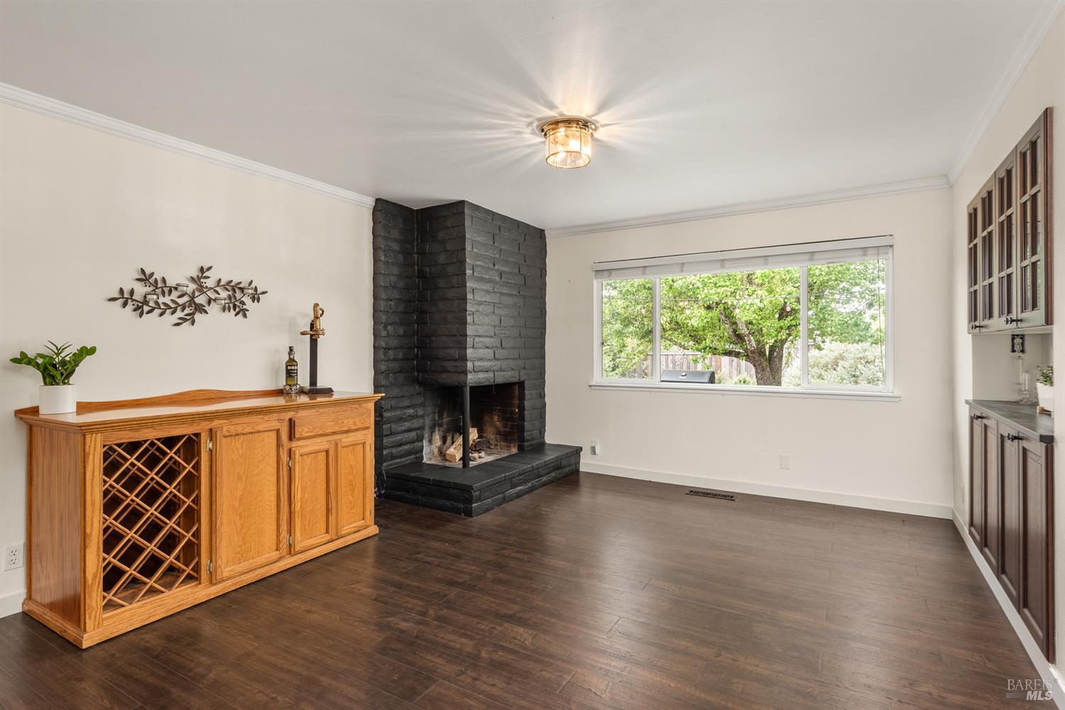 5642 Yerba Buena Road Santa Rosa, CA 95409 - Photo 9 of 34