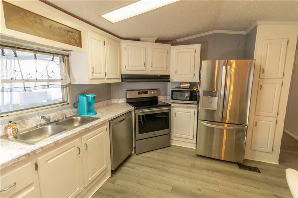 467 Castle Road Washington, PA 15301 - Photo 8 of 16 Gallery Image 8