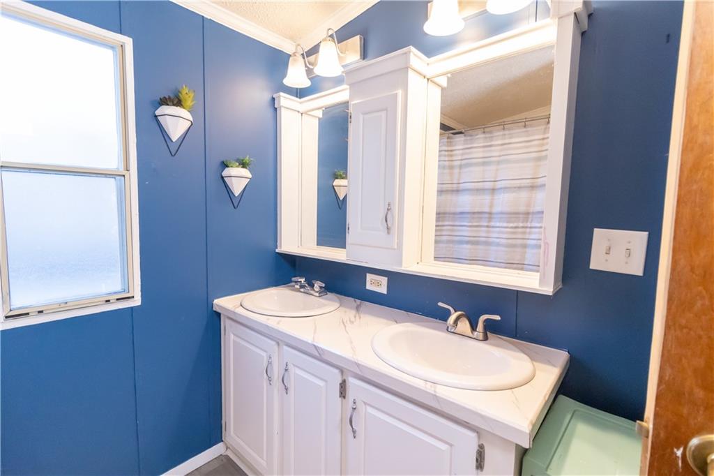467 Castle Road Washington, PA 15301 - Photo 10 of 16 Gallery Image 10