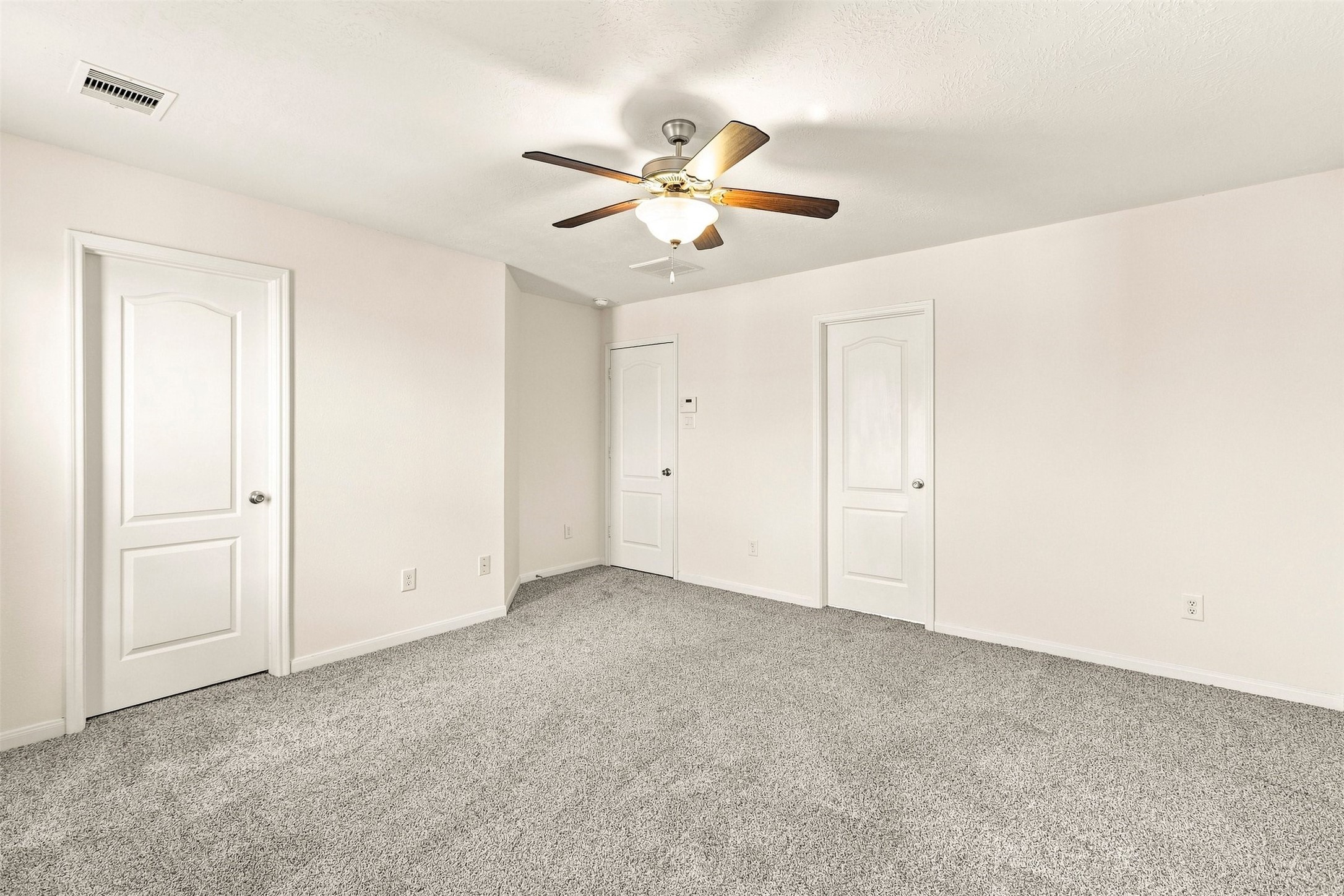 1014 Hummingbird Point Lane Houston, TX 77090 - Photo 17 of 28 Gallery Image 17