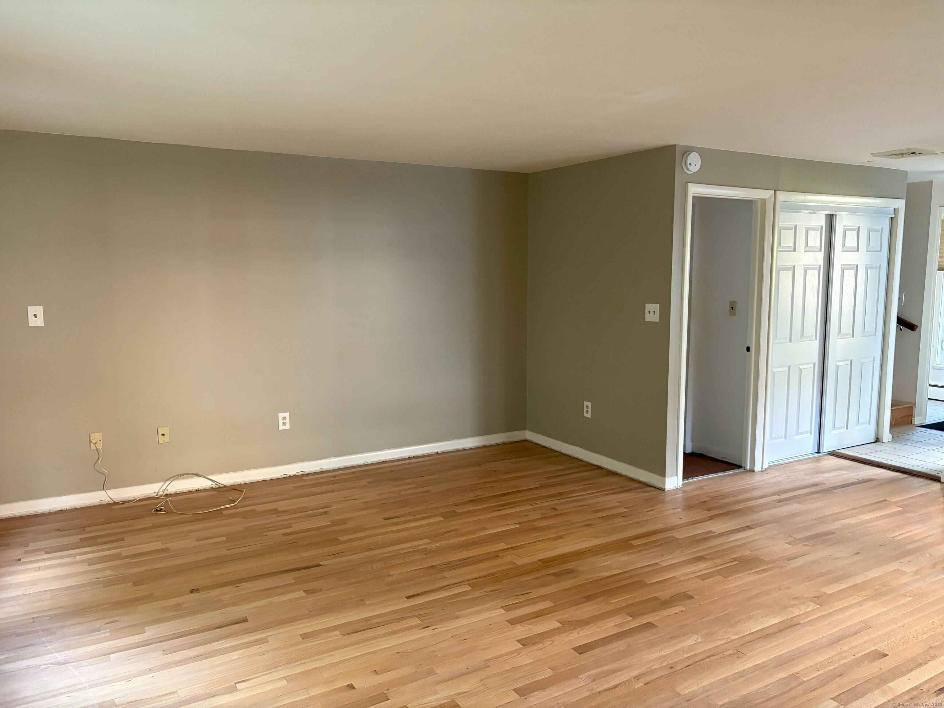 279 Centerbrook Road Hamden, CT 06518 - Photo 6 of 10 Gallery Image 6