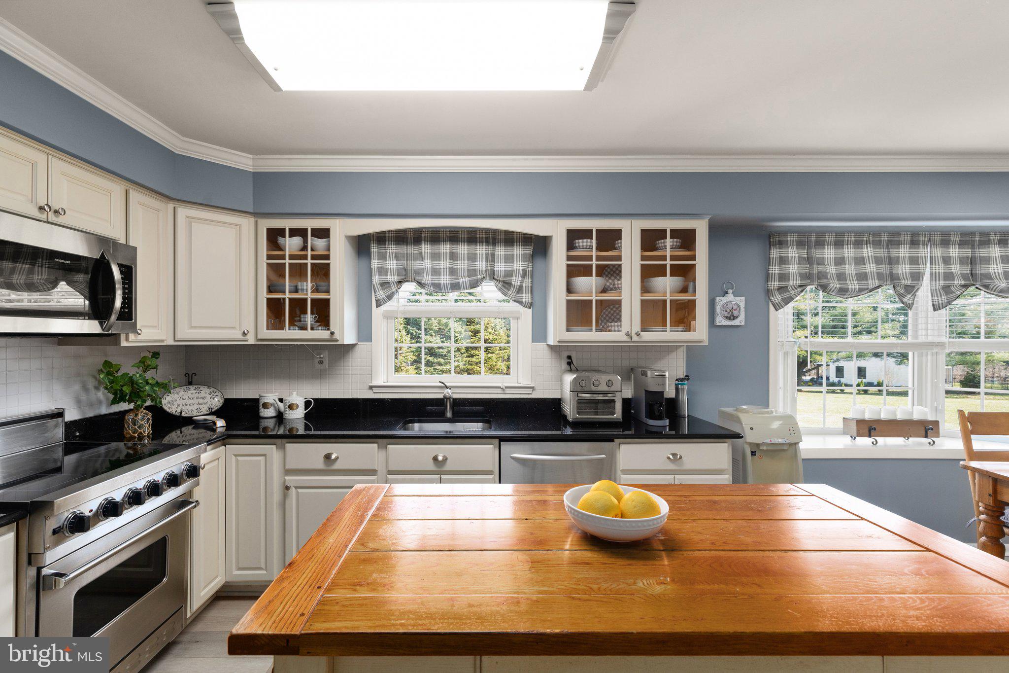 2317 Aquilas Delight Fallston, MD 21047 - Photo 15 of 34