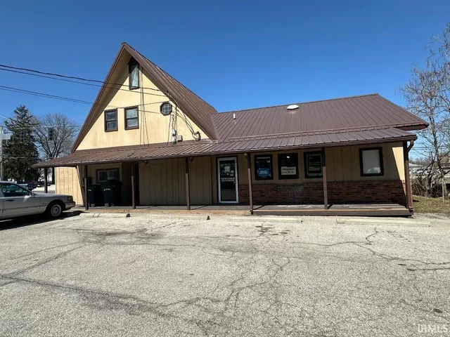 $150,000 | 1209 A Street Northeast, Linton, IN 47441