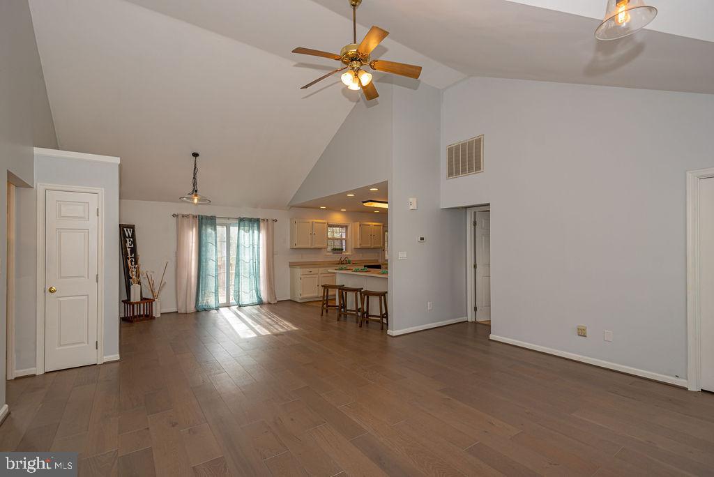 32 Gloucester Road Ocean Pines, MD 21811 - Photo 16 of 32 View of open living space from entry