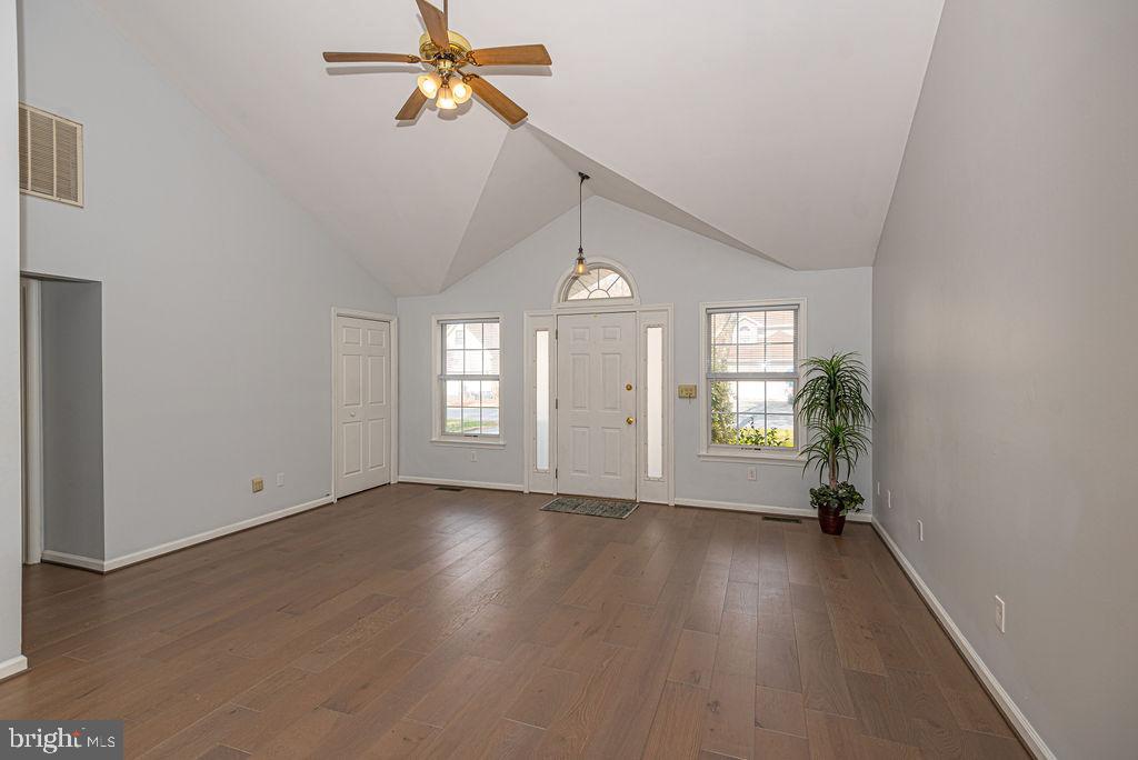 32 Gloucester Road Ocean Pines, MD 21811 - Photo 21 of 32 Living room
