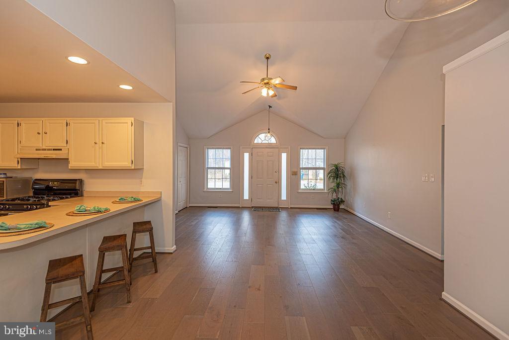 32 Gloucester Road Ocean Pines, MD 21811 - Photo 6 of 32 view of living room