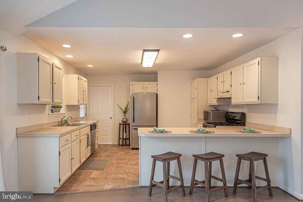 32 Gloucester Road Ocean Pines, MD 21811 - Photo 9 of 32 kitchen