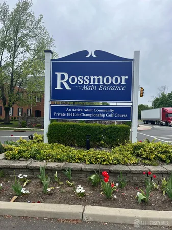 $299,000 | 320 Sharon Way, Unit B, Monroe Township, NJ 08831