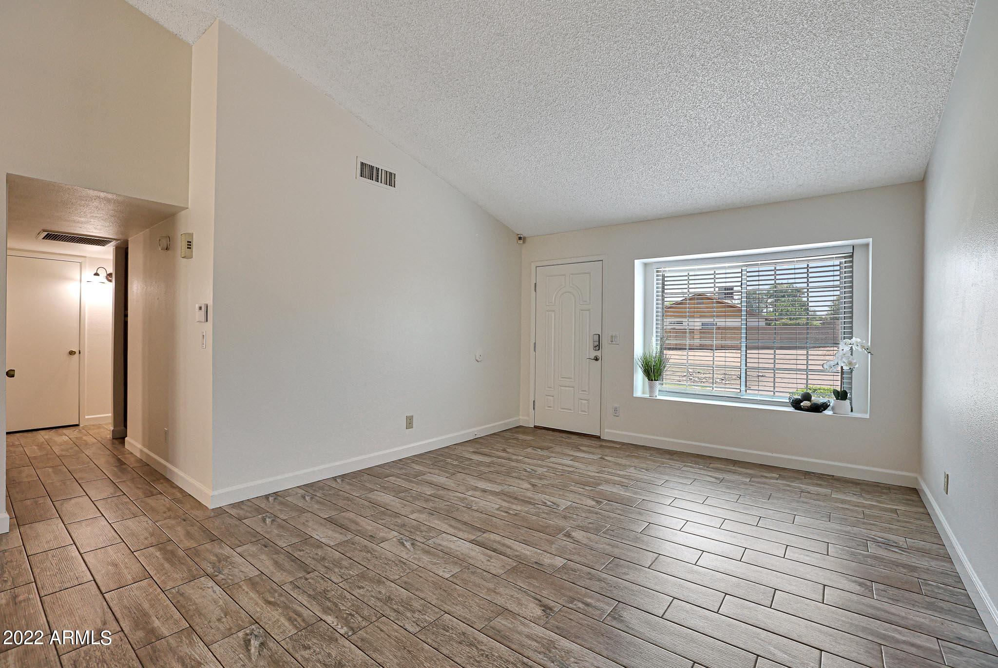 1055 North Recker Road, Unit 1047 Mesa, AZ 85205 - Photo 4 of 21 B (4)