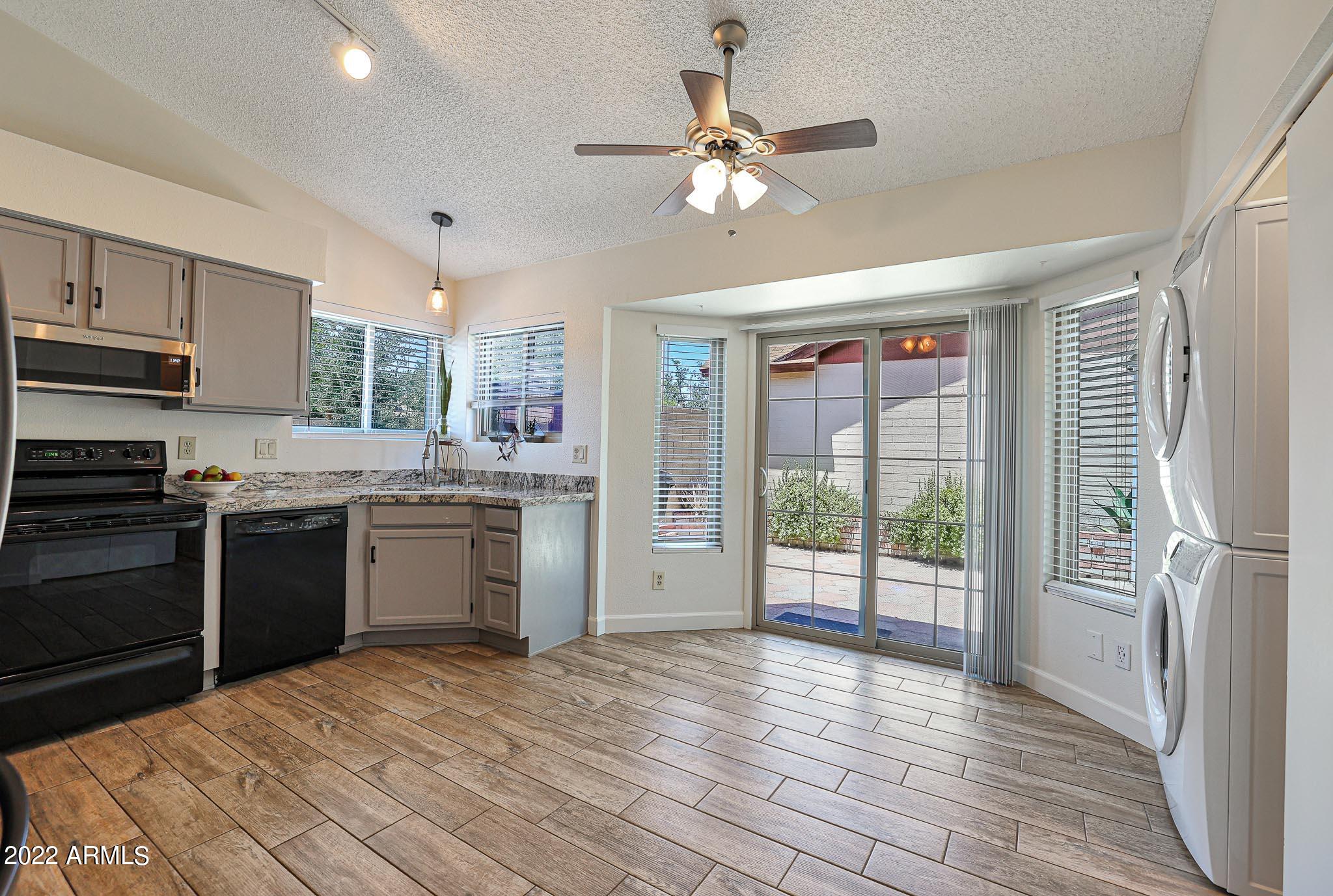 1055 North Recker Road, Unit 1047 Mesa, AZ 85205 - Photo 5 of 21 B (6)