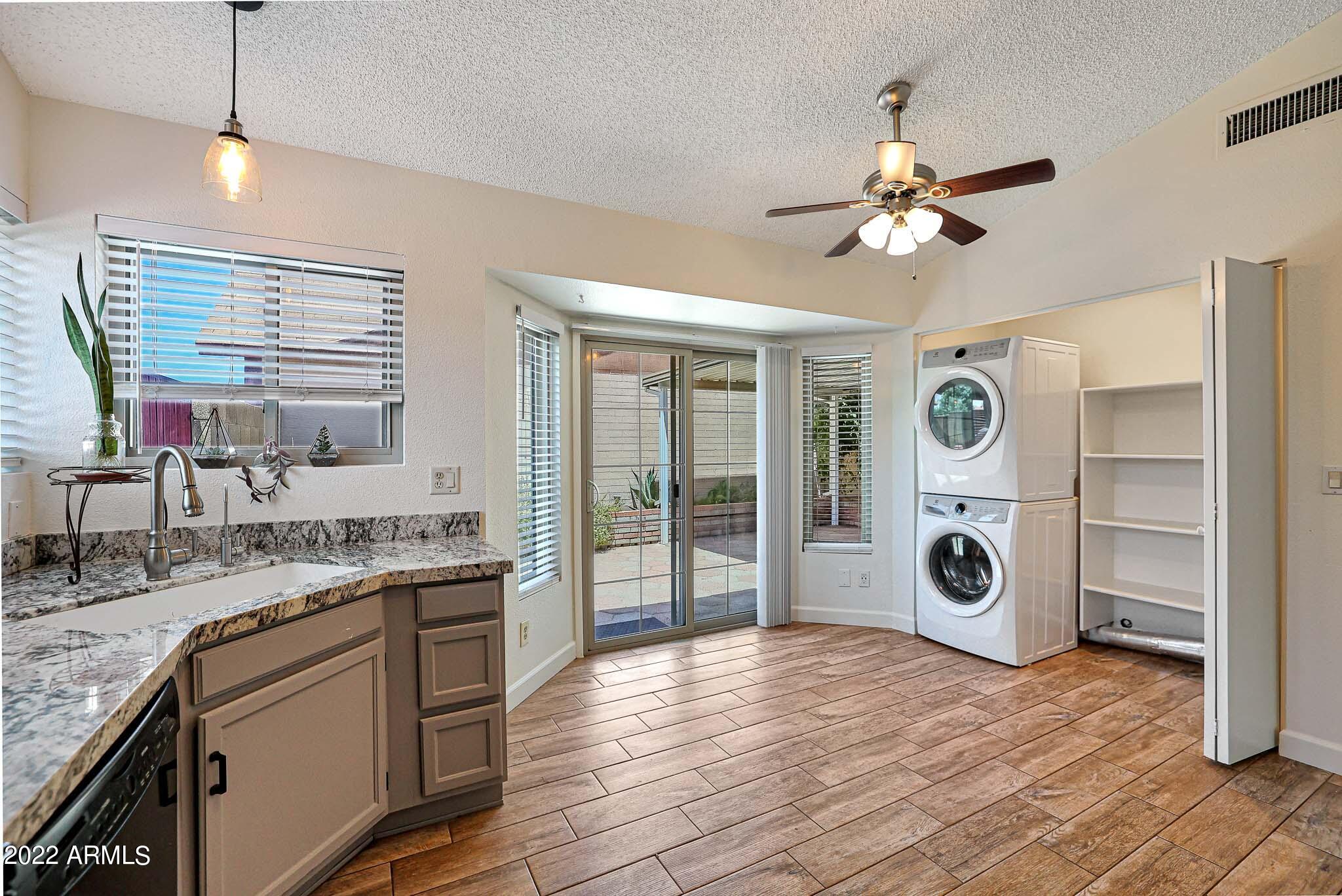 1055 North Recker Road, Unit 1047 Mesa, AZ 85205 - Photo 8 of 21 B (13)