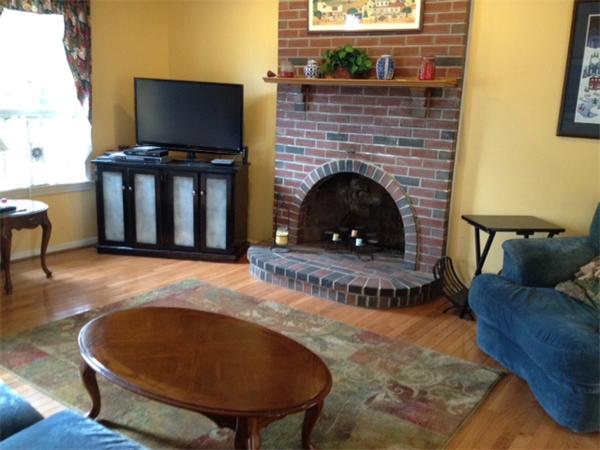1 Woodman Road Amesbury, MA 01913 - Photo 10 of 18