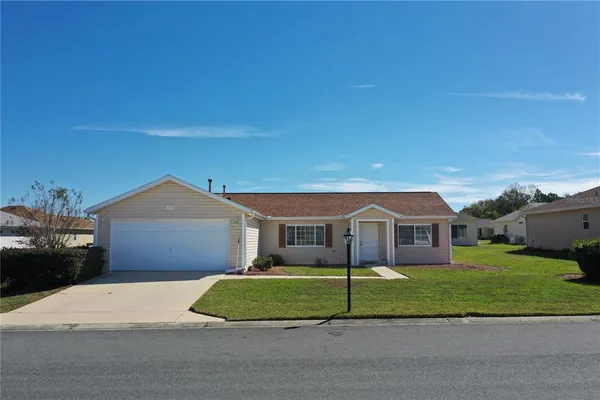 $249,900 | 13828 Southeast 85th Circle, Summerfield, FL 34491