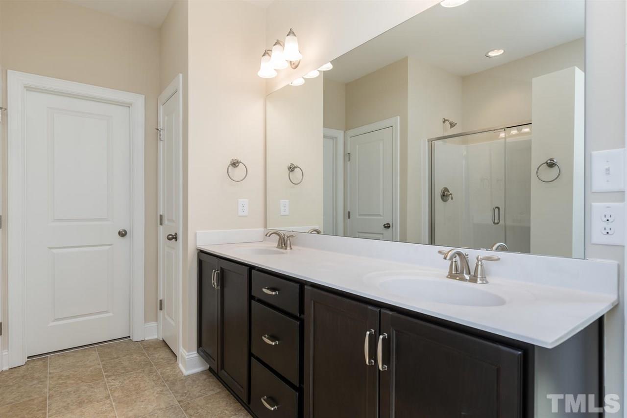 121 Ravencliff Ridge Garner, NC 27529 - Photo 16 of 25 Gallery Image 16