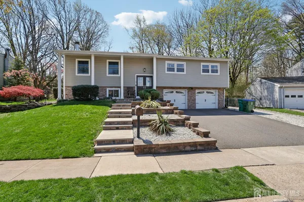 $700,000 | 37 Merker Drive, Edison, NJ 08837