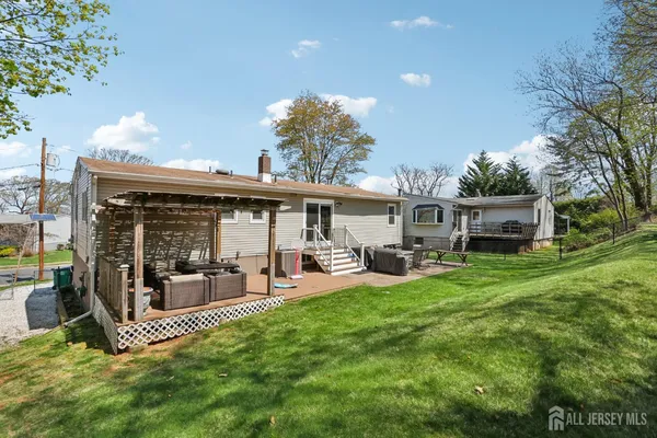 $700,000 | 37 Merker Drive, Edison, NJ 08837