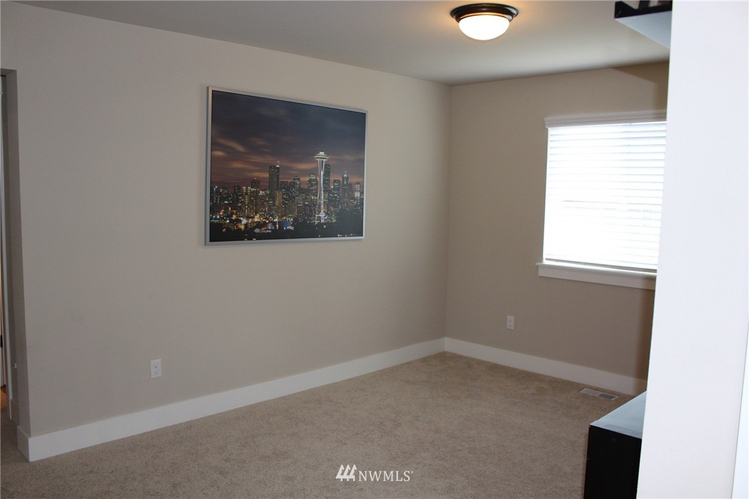 5118 Northeast 2nd Court Renton, WA 98059 - Photo 11 of 24