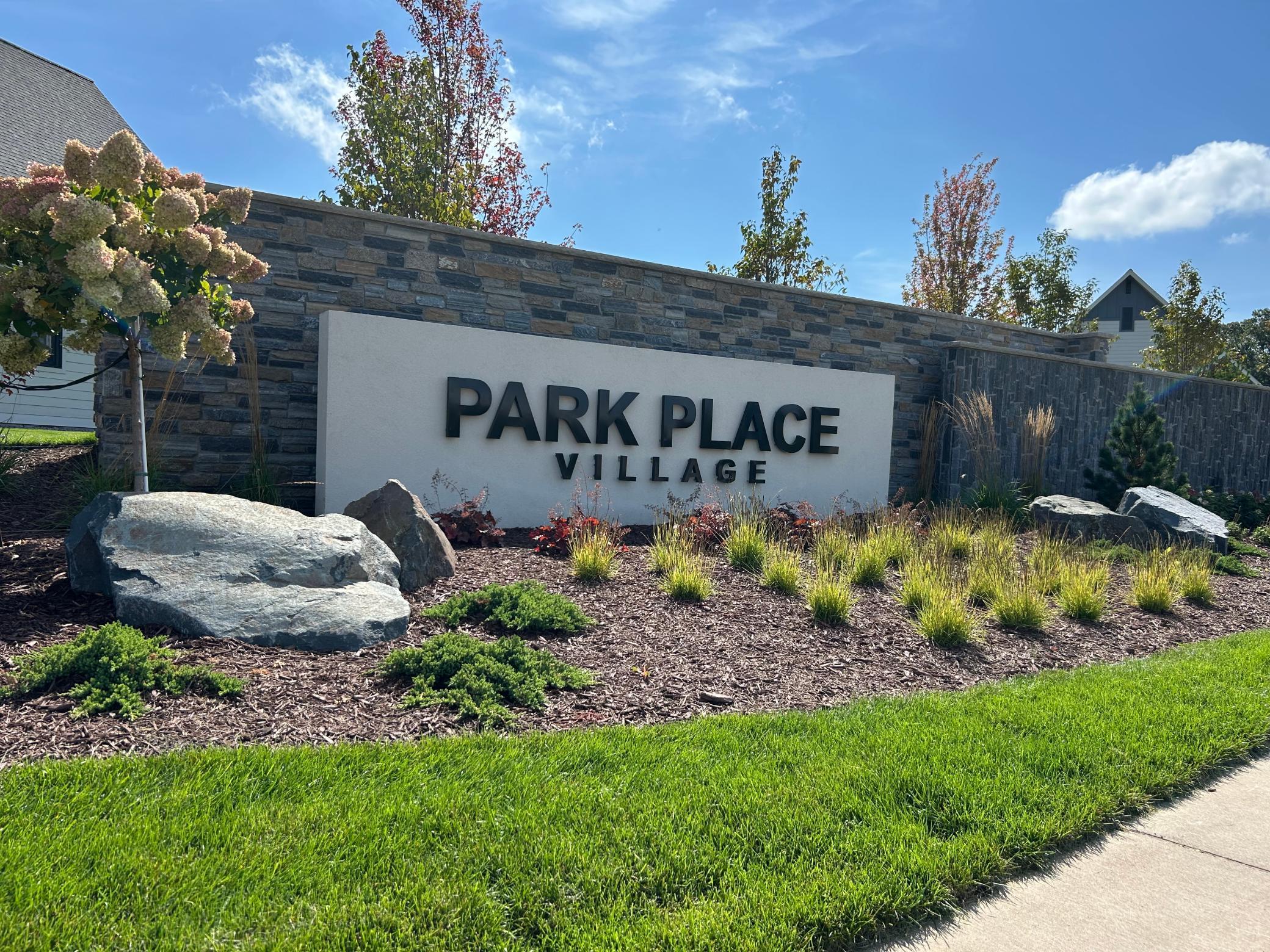 2225 Sharon Lane Hudson, WI 54016 - Photo 2 of 28