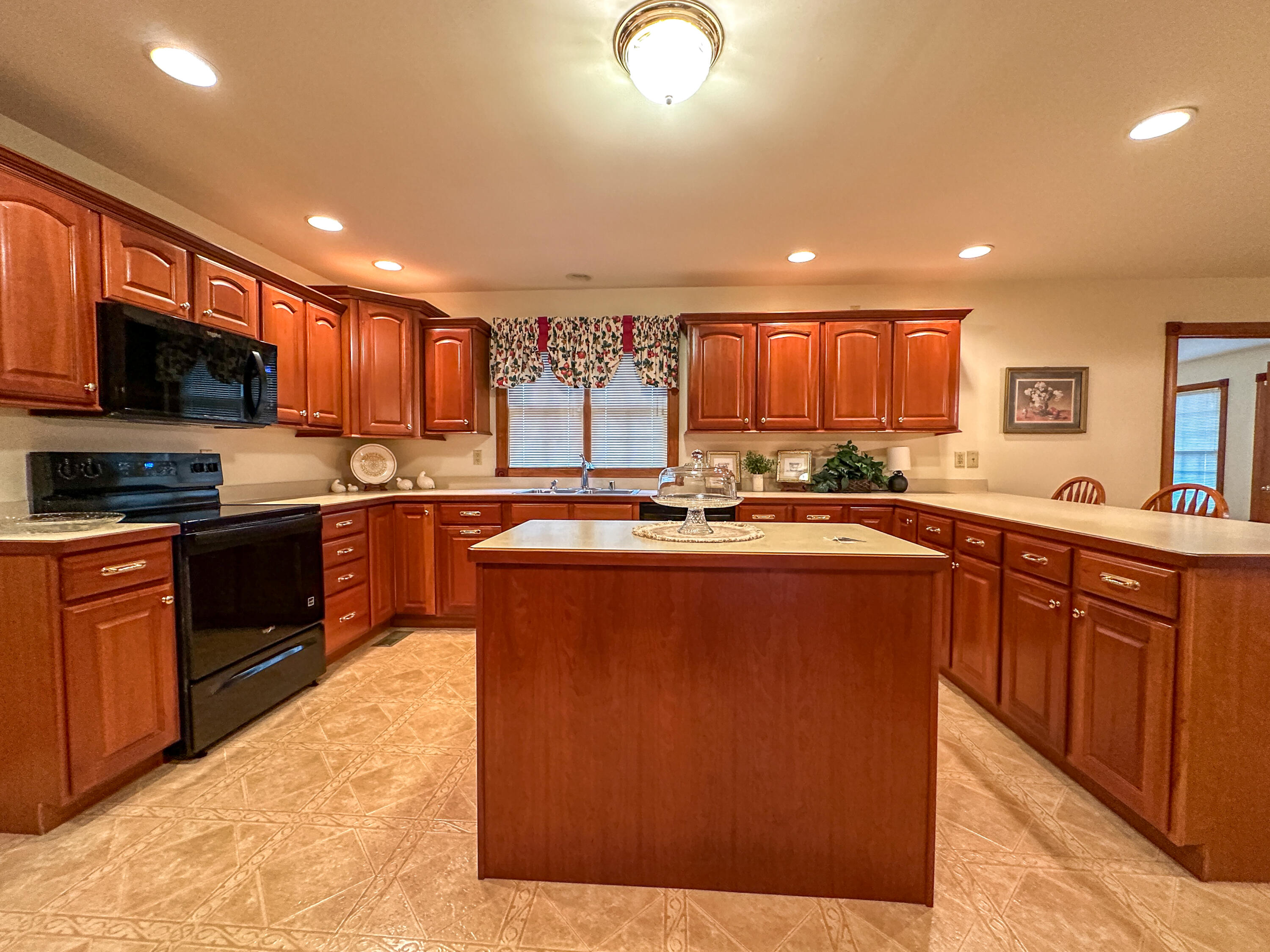 305 Lynn Camp School Road Corbin, KY 40701 - Photo 10 of 68 LightroomRealEstateEdits-12