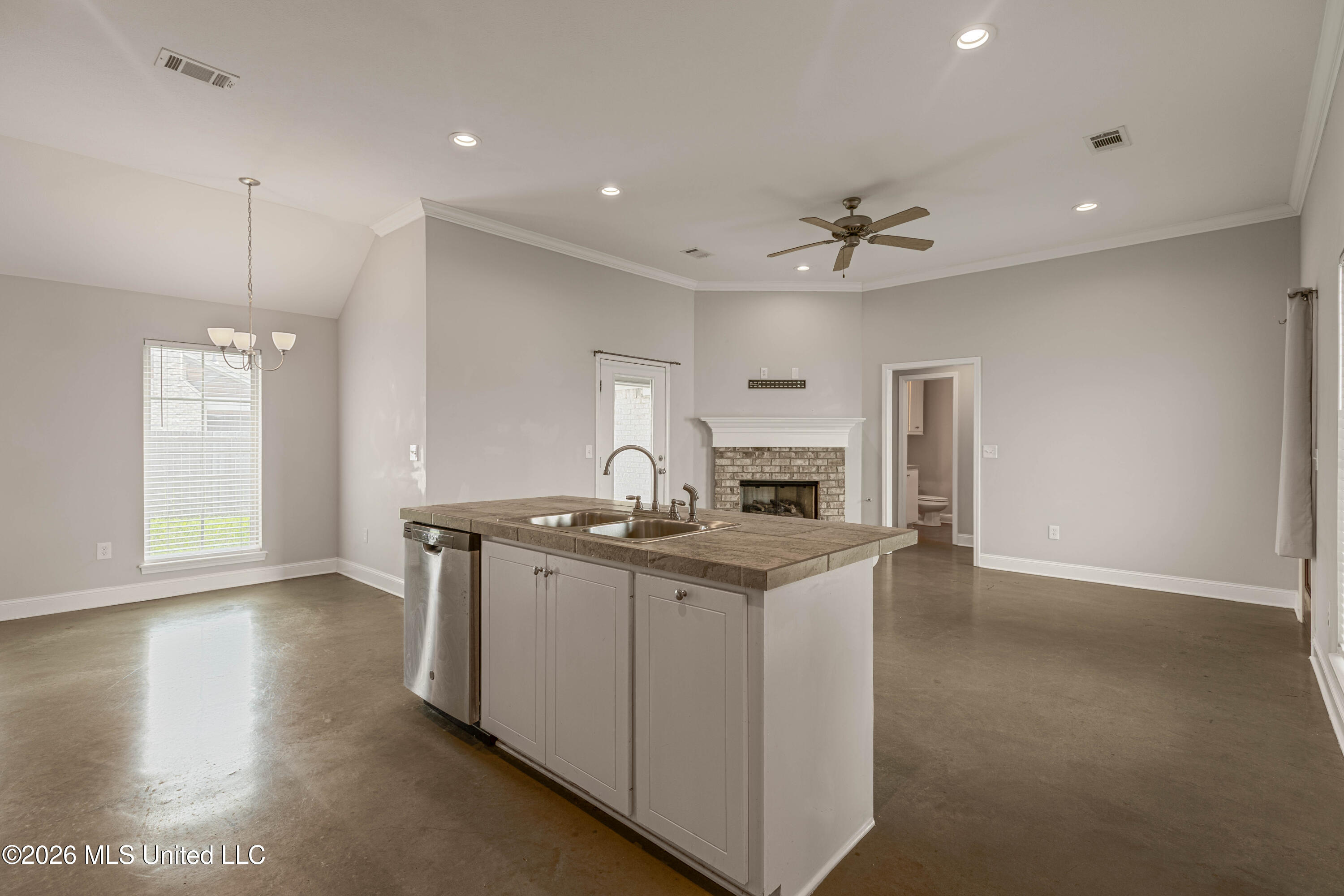 1215 Addison Ln. Brandon, MS 39042 - Photo 13 of 39 IMG_9433-Edit